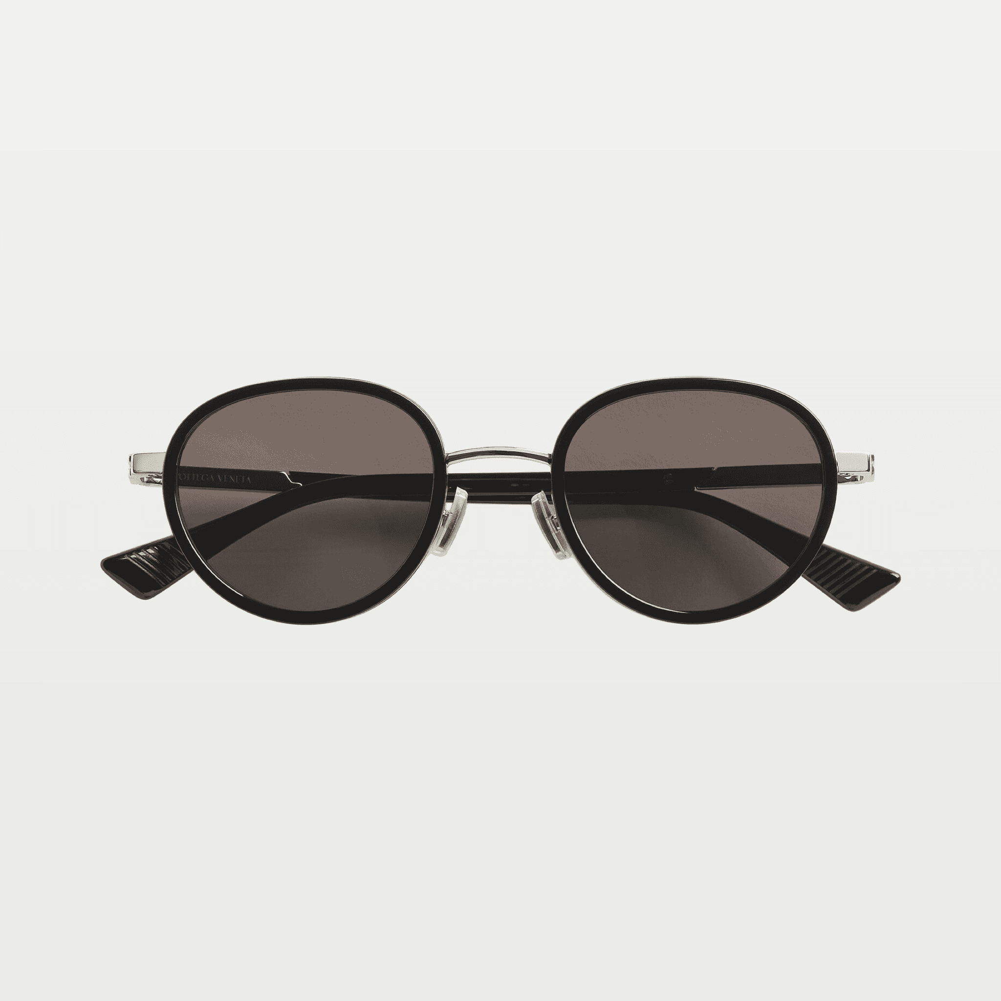 Forte Panthos Sunglasses in Black/grey image